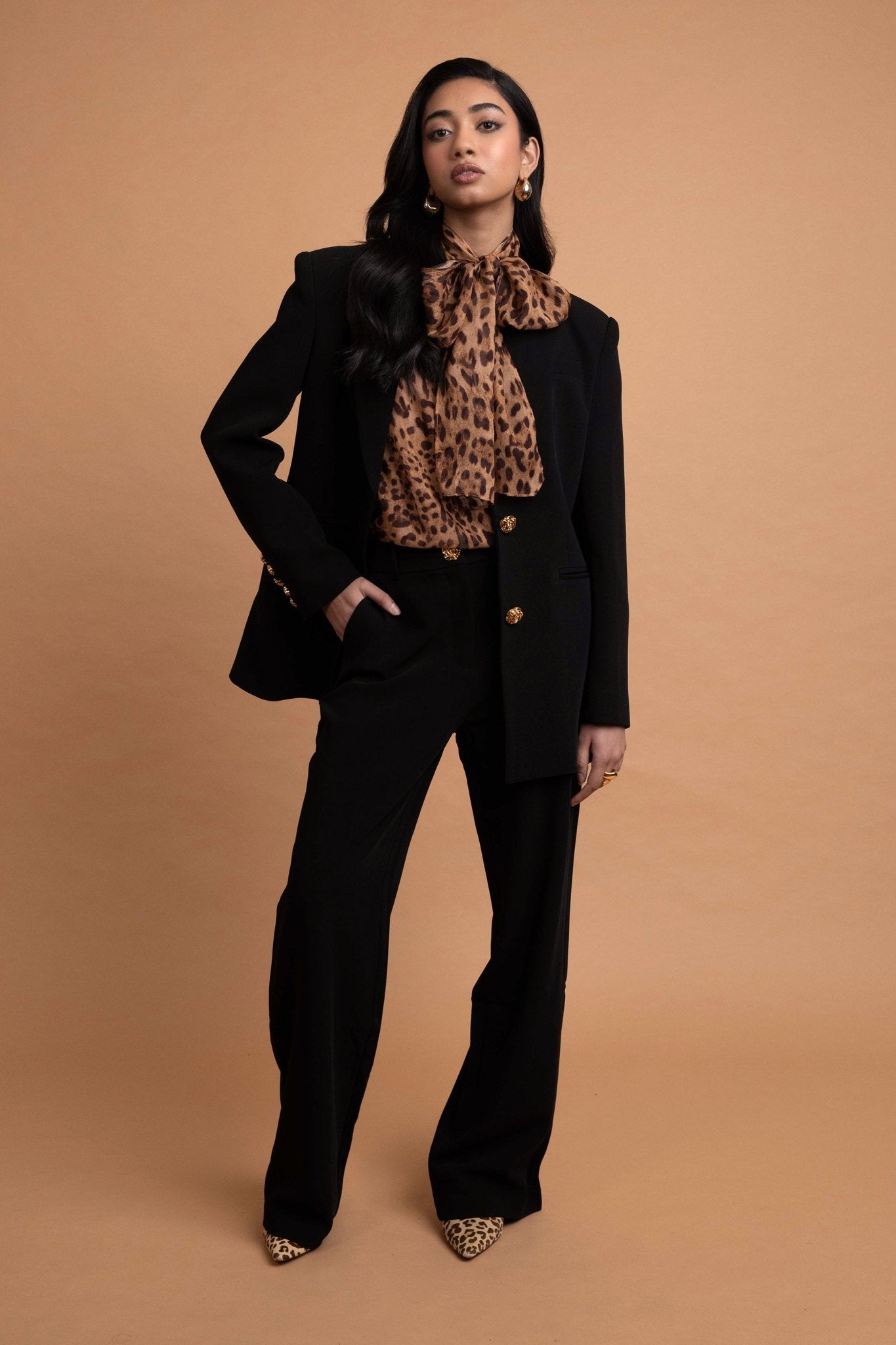 LeDoré Rosette Blazer Black - Sweepstake Winners™
